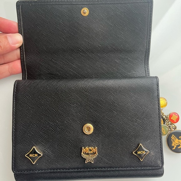 MCM BLACK LEATHER TRIFOLD WALLET - Picture 7 of 16